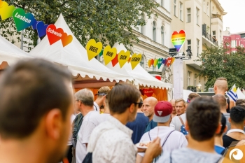 Motzstraßenfest zur Berliner Pride-Week  | Unser Wochenendtipp | Offensichtlich - Ihr Augenoptiker