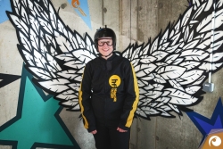 Jana nach ihrem Flug - fast wie ein Engel | Offensichtlich Berlin